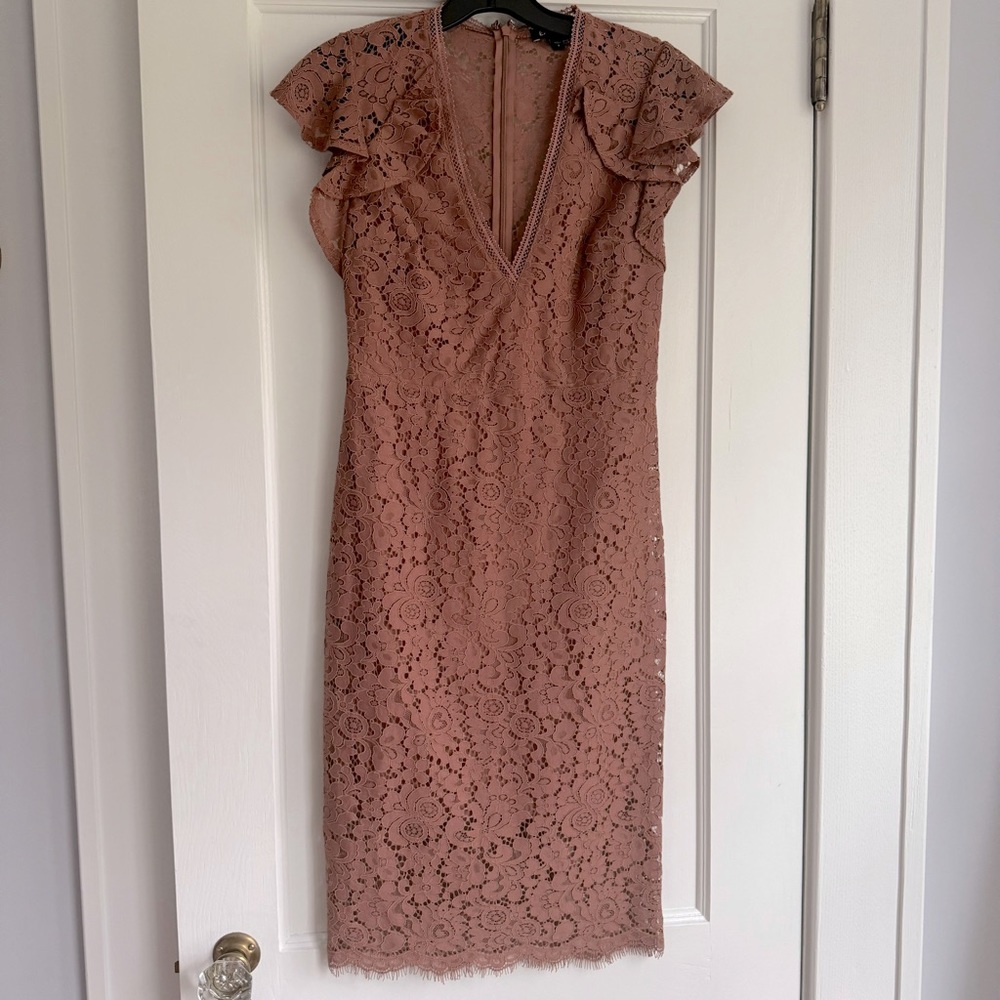 Express - Lace Ruffle Shoulder Fitted Dress in Mauve